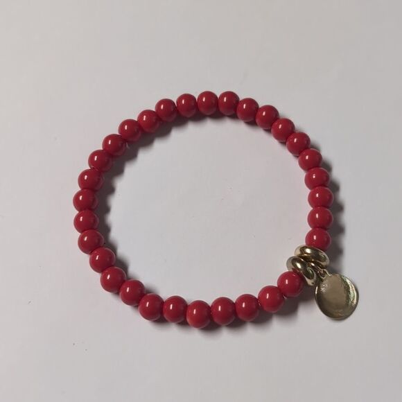 39 Red Beaded Bracelet with Gold Disc and One Rhinestone - Picture 3 of 5